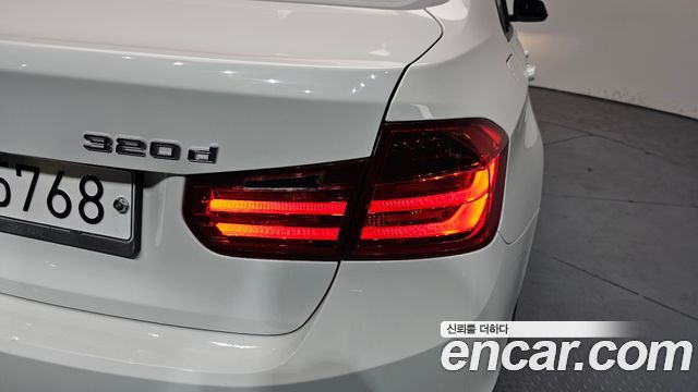 BMW 3 Series (F30) 320d xDrive 2013 — фото 23