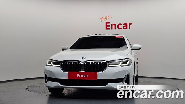 BMW 5 Series (G30) 530i xDrive Luxury 2023 — фото 3