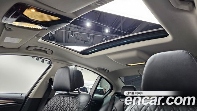 BMW 5 Series (G30) 530i xDrive Luxury 2023 — фото 16