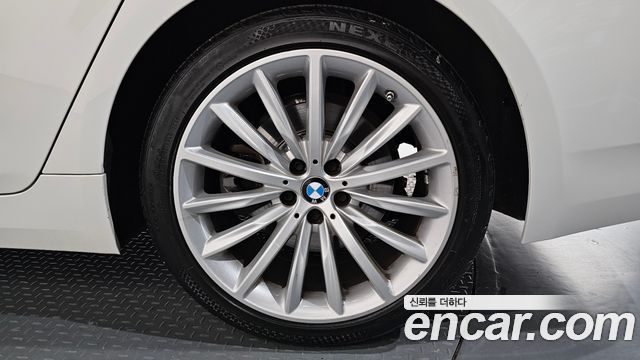 BMW 5 Series (G30) 530i xDrive Luxury 2023 — фото 21