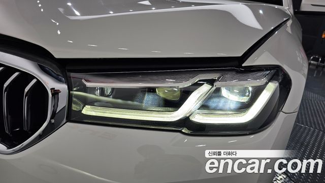 BMW 5 Series (G30) 530i xDrive Luxury 2023 — фото 22