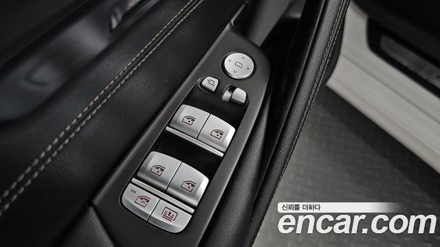 BMW 5 Series (G30) 530i xDrive Luxury 2023 — фото 30