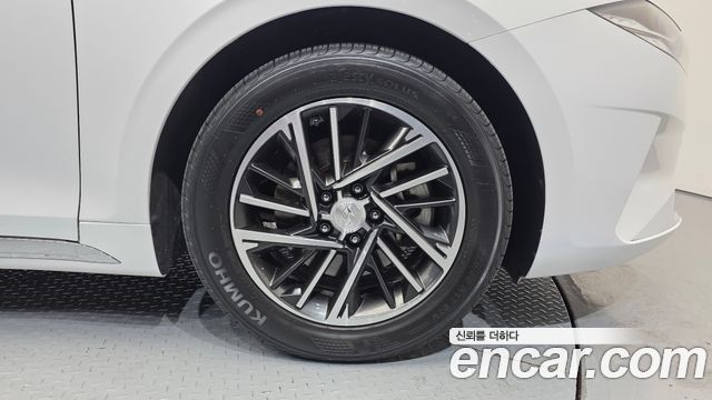 Hyundai Grandeur (IG) 3.0 LPi Rent Car Premium 2021 — фото 21
