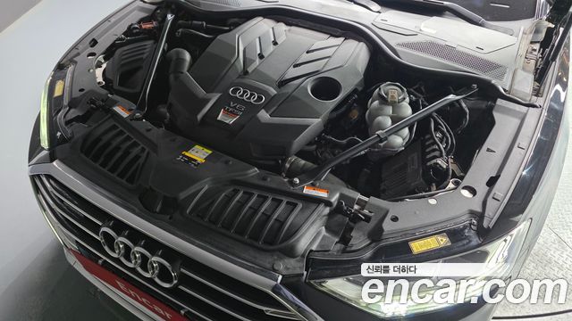 Audi A8 (D5) 55 TFSI Quattro LWB 2021 — фото 6