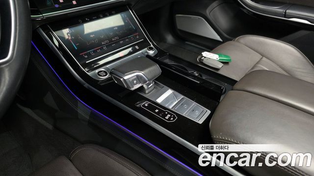 Audi A8 (D5) 55 TFSI Quattro LWB 2021 — фото 9