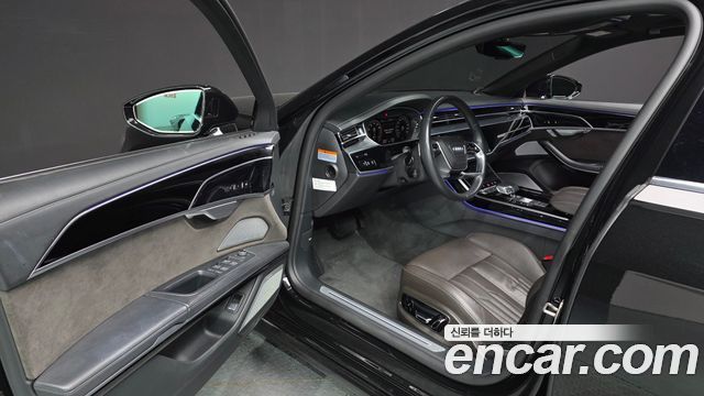 Audi A8 (D5) 55 TFSI Quattro LWB 2021 — фото 10