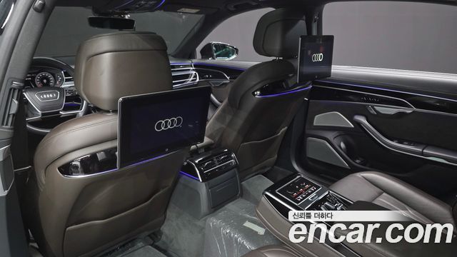 Audi A8 (D5) 55 TFSI Quattro LWB 2021 — фото 12