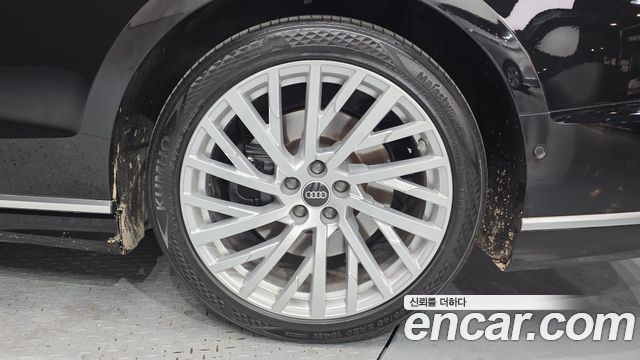 Audi A8 (D5) 55 TFSI Quattro LWB 2021 — фото 21