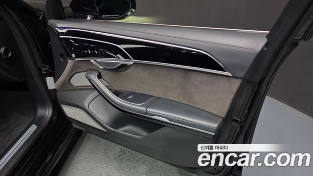 Audi A8 (D5) 55 TFSI Quattro LWB 2021 — фото 24