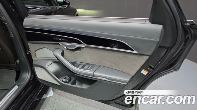 Audi A8 (D5) 55 TFSI Quattro LWB 2021 — фото 25