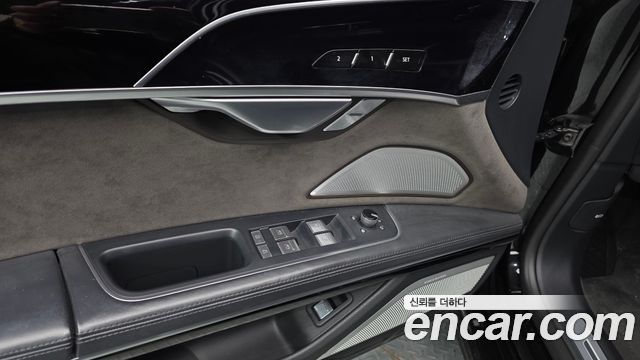 Audi A8 (D5) 55 TFSI Quattro LWB 2021 — фото 27