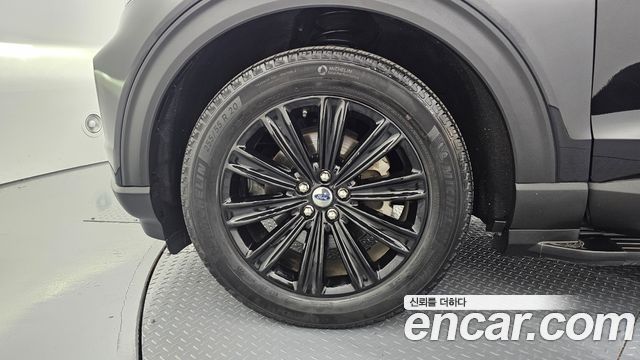 Ford Explorer (VI) 2.3 LimIted 4WD 2020 — фото 5