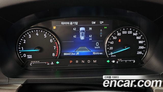 Ford Explorer (VI) 2.3 LimIted 4WD 2020 — фото 8