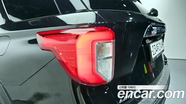 Ford Explorer (VI) 2.3 LimIted 4WD 2020 — фото 23