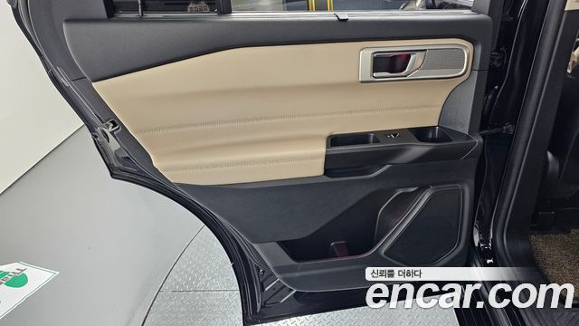 Ford Explorer (VI) 2.3 LimIted 4WD 2020 — фото 25