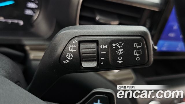 Ford Explorer (VI) 2.3 LimIted 4WD 2020 — фото 30