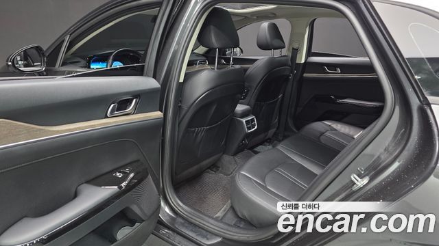 Kia K5 (III) 2.0 Noblesse 2022 — фото 12