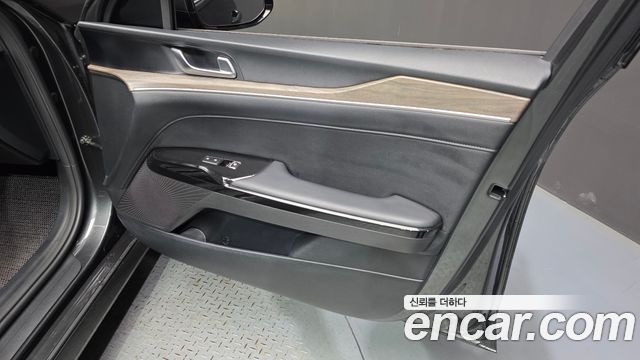 Kia K5 (III) 2.0 Noblesse 2022 — фото 24