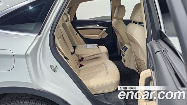 Audi Q5 (FY) 45 TFSI Quattro Sportback 2021 — фото 11