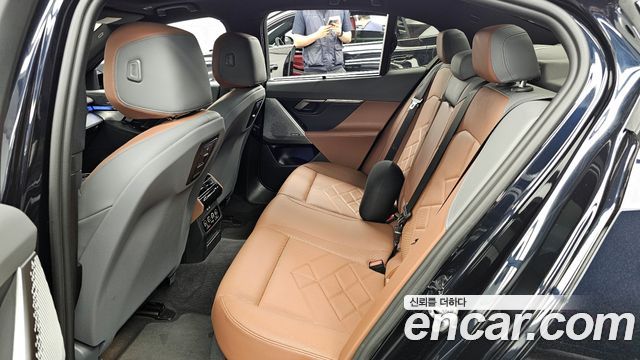 BMW 5 Series (G60) 530i xDrive M Sport 2024 — фото 26