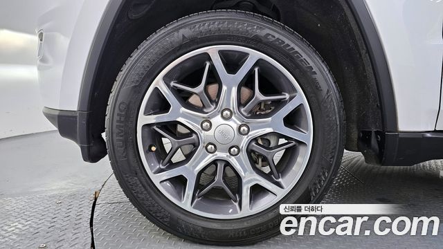 Jeep Grand Cherokee 3.6 Limited WK2 2019 — фото 5