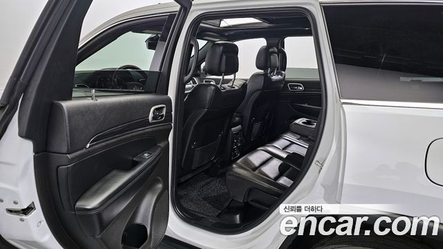 Jeep Grand Cherokee 3.6 Limited WK2 2019 — фото 12