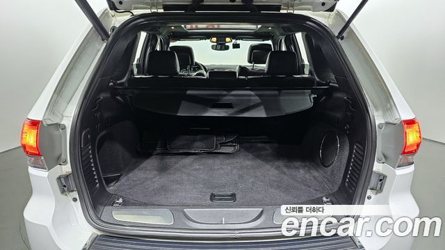 Jeep Grand Cherokee 3.6 Limited WK2 2019 — фото 28