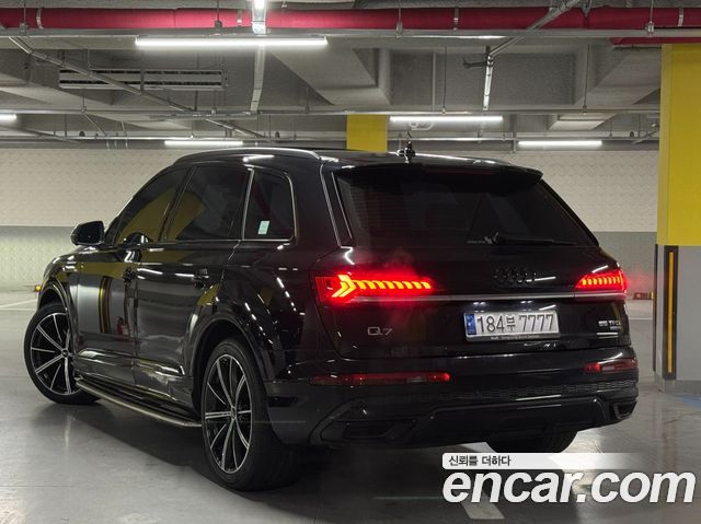 Audi Q7 (4M) 55 TFSI Quattro Premium 2021 — фото 2
