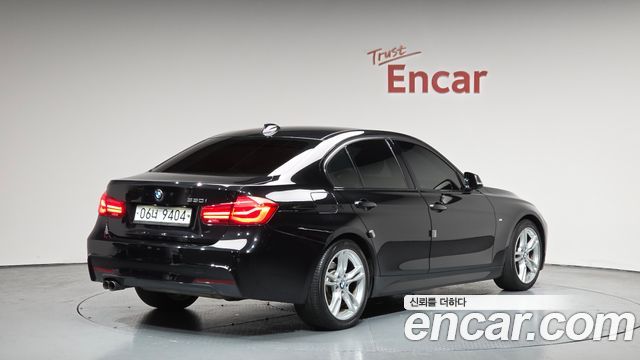 BMW 3 Series (F30) 330i M Sport 2017 — фото 2