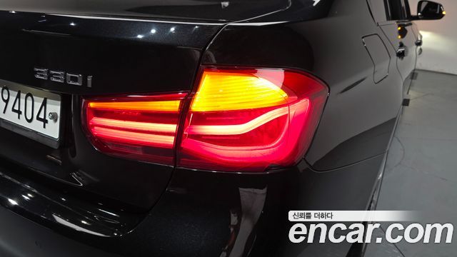 BMW 3 Series (F30) 330i M Sport 2017 — фото 23