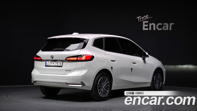BMW 2 Series Active Tourer (U06) 220i Luxury 2024 — фото 2