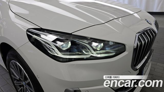 BMW 2 Series Active Tourer (U06) 220i Luxury 2024 — фото 22