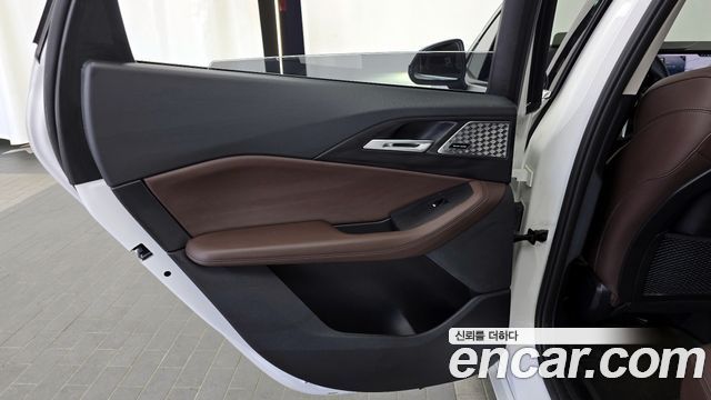 BMW 2 Series Active Tourer (U06) 220i Luxury 2024 — фото 25