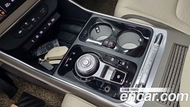 Kia Carnival (IV) Gasoline 9-Seater Hi Limousine Signature 2024 — фото 9