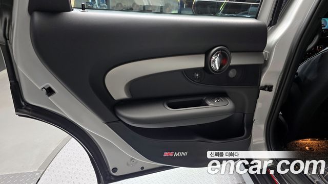 MINI Cooper S Clubman JCW 2nd Gen 2023 — фото 25