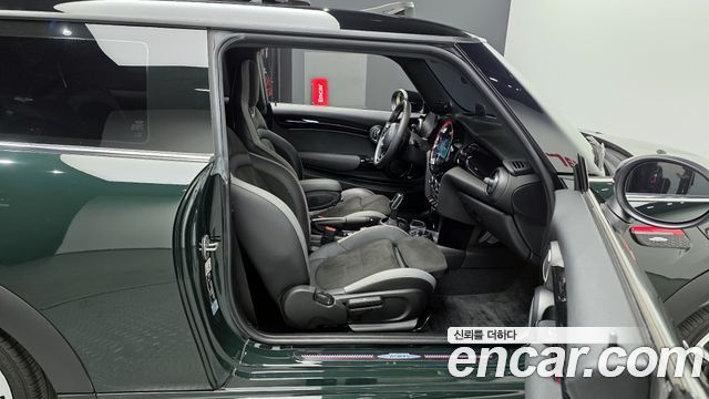 MINI Cooper S JCW 3rd Generation 2022 — фото 15