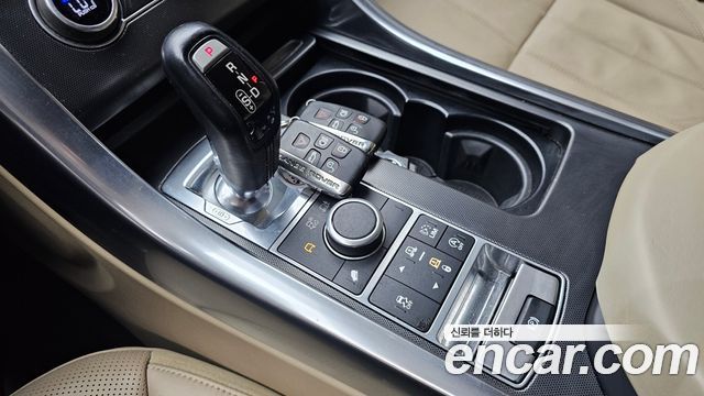 Land Rover Range Rover Sport (II) 3.0 SDV6 HSE Dynamic 2017 — фото 9