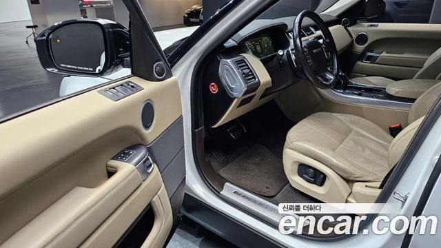 Land Rover Range Rover Sport (II) 3.0 SDV6 HSE Dynamic 2017 — фото 10