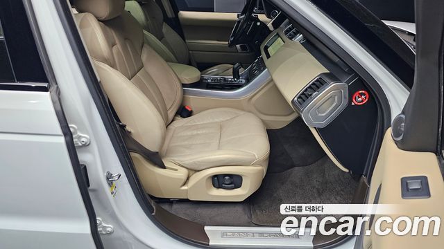 Land Rover Range Rover Sport (II) 3.0 SDV6 HSE Dynamic 2017 — фото 11