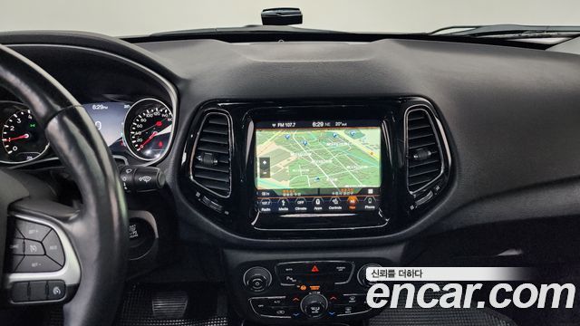 Jeep Compass (II) 2.4 Limitied AWD 2019 — фото 16