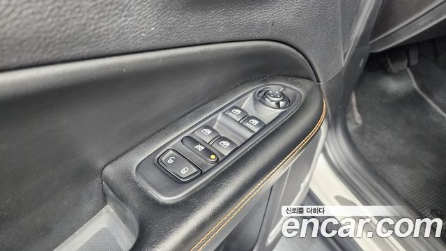 Jeep Compass (II) 2.4 Limitied AWD 2019 — фото 35