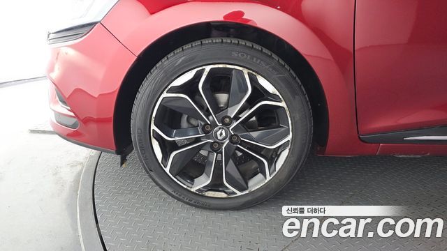 Renault Korea Clio Intens 2018 — фото 5