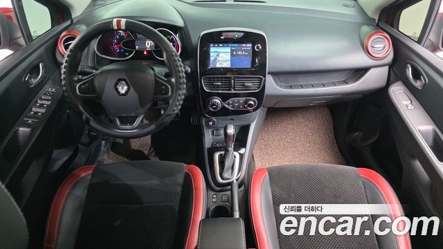 Renault Korea Clio Intens 2018 — фото 7