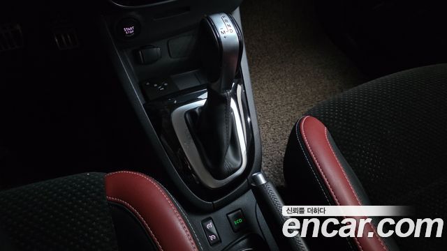 Renault Korea Clio Intens 2018 — фото 9