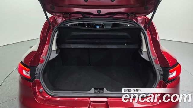 Renault Korea Clio Intens 2018 — фото 20