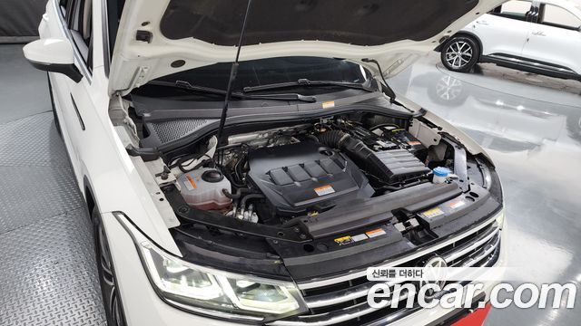 Volkswagen Tiguan (II) 2.0 TDI Prestige 2023 — фото 6