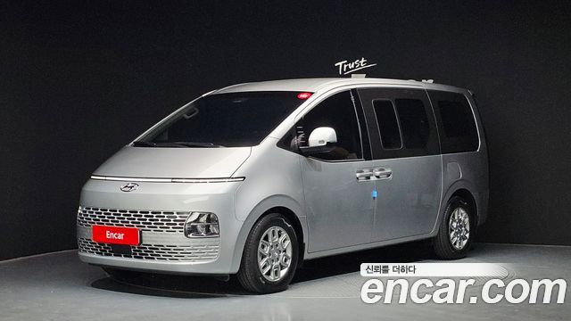 Hyundai Staria L3.5 Cargo 5-Seater Modern 2022 — фото 1