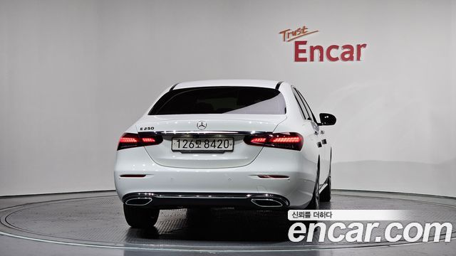 Mercedes-Benz E-Class (W213) E250 Avantgarde 2021 — фото 4