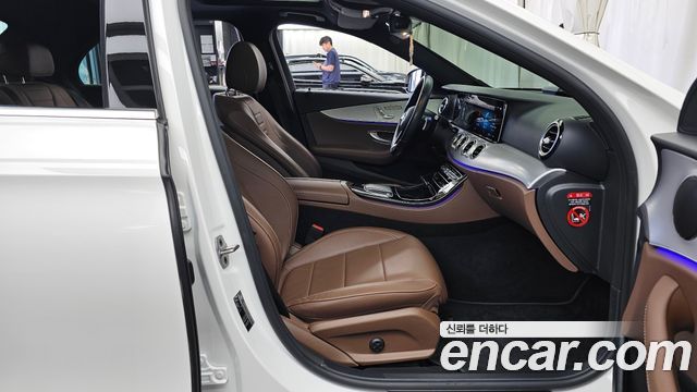 Mercedes-Benz E-Class (W213) E250 Avantgarde 2021 — фото 11