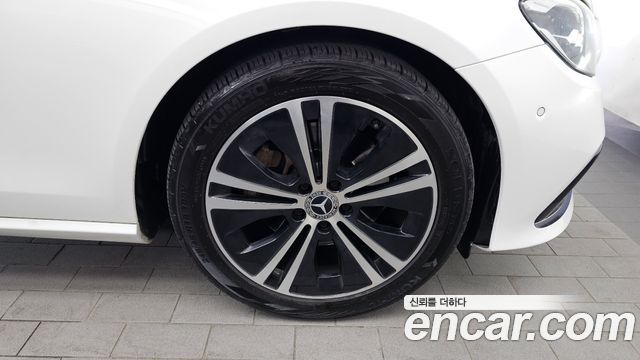 Mercedes-Benz E-Class (W213) E250 Avantgarde 2021 — фото 21
